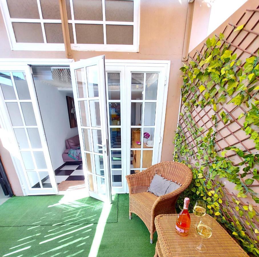 Elegant 3 Bedrooms, Wifi Free 阿德耶 外观 照片