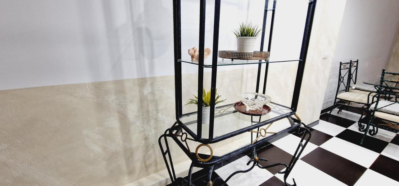 Elegant 3 Bedrooms, Wifi Free 阿德耶 外观 照片